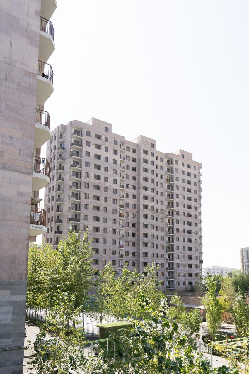 Քանաքեռ-Զեյթուն վարչական շրջանում բազմաբնակարան շենքերի կառուցում